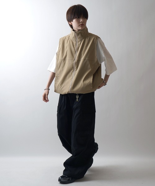 24SS セットアップ対応 スタンドネック 裾ひもドロスト フルジップナイロンテックベスト【Confirm】（ベスト）｜Confirm（コンファーム）