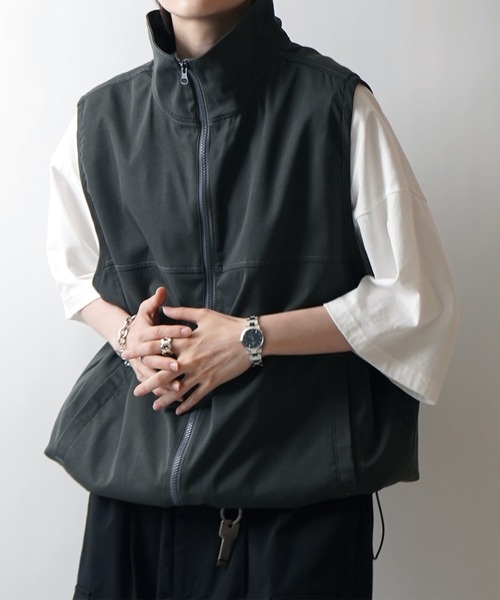 24SS セットアップ対応 スタンドネック 裾ひもドロスト フルジップナイロンテックベスト【Confirm】（ベスト）｜Confirm（コンファーム）