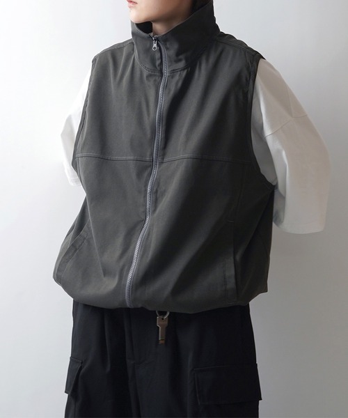 24SS セットアップ対応 スタンドネック 裾ひもドロスト フルジップナイロンテックベスト【Confirm】（ベスト）｜Confirm（コンファーム）