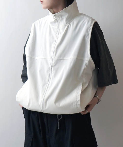 24SS セットアップ対応 スタンドネック 裾ひもドロスト フルジップナイロンテックベスト【Confirm】（ベスト）｜Confirm（コンファーム）