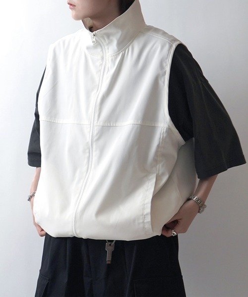 24SS セットアップ対応 スタンドネック 裾ひもドロスト フルジップナイロンテックベスト【Confirm】（ベスト）｜Confirm（コンファーム）