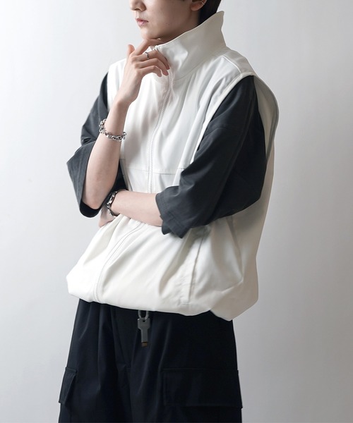 24SS セットアップ対応 スタンドネック 裾ひもドロスト フルジップナイロンテックベスト【Confirm】（ベスト）｜Confirm（コンファーム）