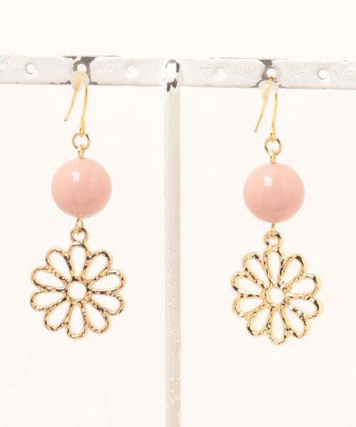 tone(トーン)の「【MUURABBTI】くすみピンクとお花のピアス(MA)(ピアス(両耳用)・レディース・ピンク・FREE)」の3枚目の写真