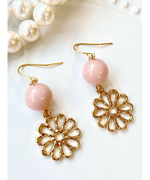 tone(トーン)の「【MUURABBTI】くすみピンクとお花のピアス(MA)(ピアス(両耳用)・レディース・ピンク・FREE)」の2枚目の写真