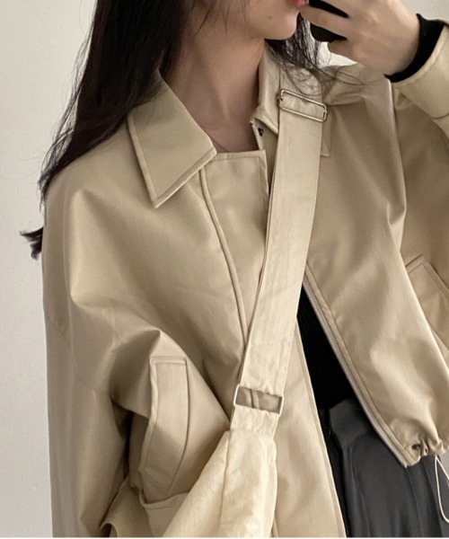 by muni:r（バイ ムニール）の「クロップドショートレザージャケット（ライダースジャケット・レディース・クリーム/ブラック・FREE）」の6枚目の写真