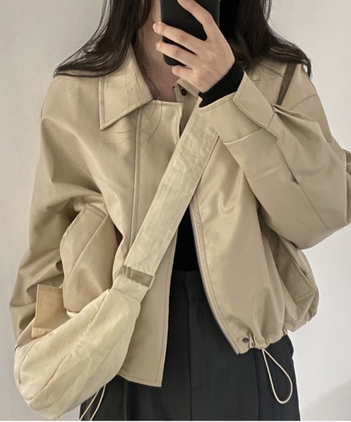 by muni:r（バイ ムニール）の「クロップドショートレザージャケット（ライダースジャケット・レディース・クリーム/ブラック・FREE）」の7枚目の写真