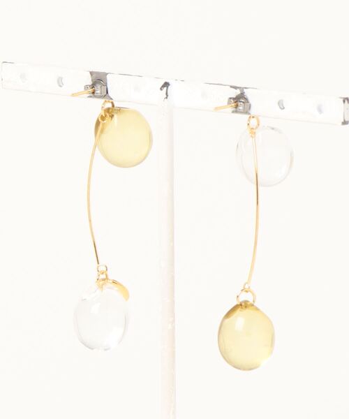 tone(トーン)の「【Chesara】キャンディドロップピアス(MA)(ピアス(両耳用)・レディース・ネイビー/ブラウン/オリーブ/イエロー・FREE)」の5枚目の写真
