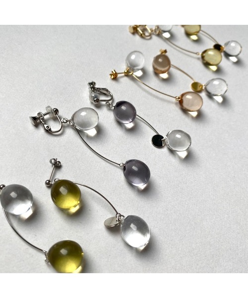 tone(トーン)の「【Chesara】キャンディドロップピアス(MA)(ピアス(両耳用)・レディース・ネイビー/ブラウン/オリーブ/イエロー・FREE)」の6枚目の写真