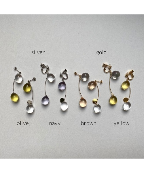 tone(トーン)の「【Chesara】キャンディドロップピアス(MA)(ピアス(両耳用)・レディース・ネイビー/ブラウン/オリーブ/イエロー・FREE)」の7枚目の写真