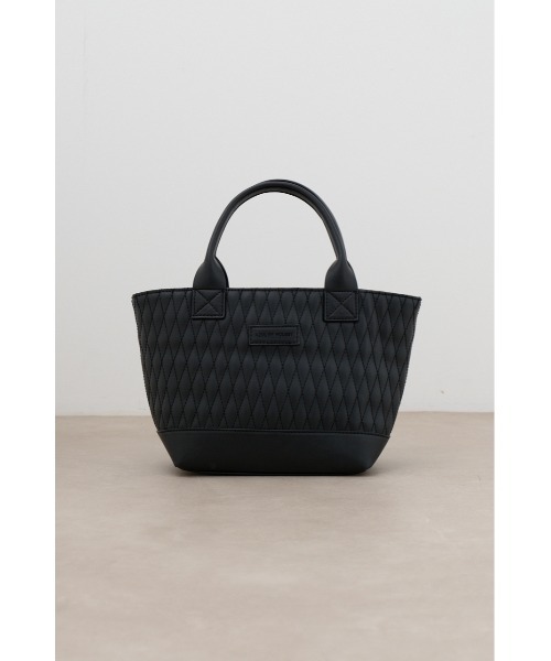 AZUL by moussy(アズールバイマウジー)の「ダイヤモンドキルトミニトートバッグ(トートバッグ・メンズ・ブラック・FREE)」の4枚目の写真