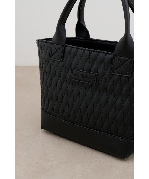 AZUL by moussy(アズールバイマウジー)の「ダイヤモンドキルトミニトートバッグ(トートバッグ・メンズ・ブラック・FREE)」の8枚目の写真