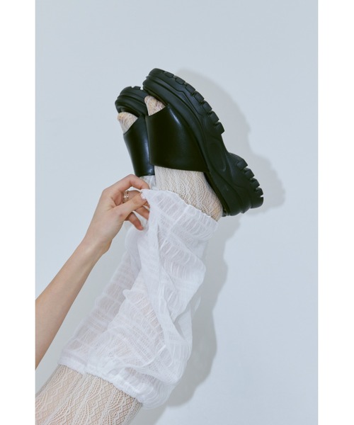 un/neu（アンノイ）の「ボリュームソールパデットサンダル / ライトソールサンダル（サンダル・レディース・ベージュ/ブラック・M/S/L）」の11枚目の写真