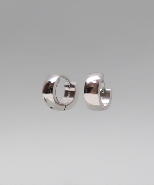 ieLS(イエルズ)の「金属アレルギー対応「ieLS」ステンレス ミニフープピアス4mm(ピアス(両耳用)・メンズ・シルバー/ブラック/ゴールド・ONE SIZE)」の5枚目の写真