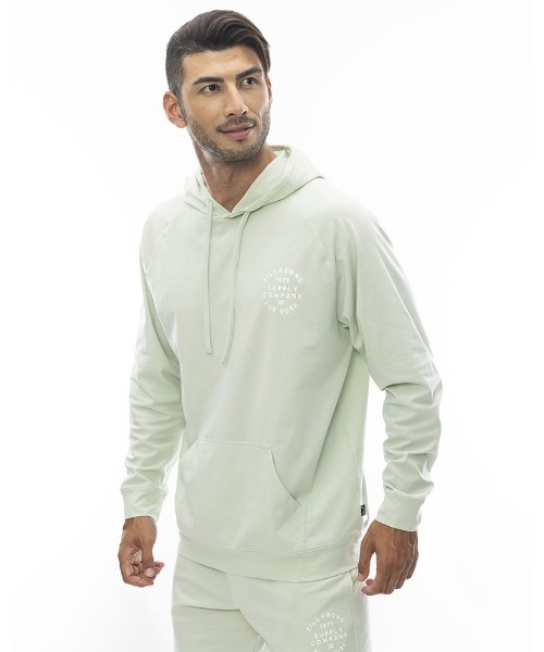 BILLABONG（ビラボン）の「BILLABONG メンズ 【CHILLWEAR】 SOFTTY PARKA【2024年春夏モデル】/ビラボン速乾ストレッチUVプロテクション長袖プルオーバーフーディ・パーカー（ラッシュガード・メンズ・ブラック/グレー系その他/グレー・MEDIUM/LARGE/X-LARGE）」の18枚目の写真