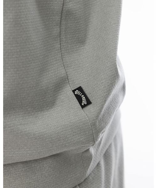 BILLABONG（ビラボン）の「BILLABONG メンズ 【CHILLWEAR】 SOFTTY PARKA【2024年春夏モデル】/ビラボン速乾ストレッチUVプロテクション長袖プルオーバーフーディ・パーカー（ラッシュガード・メンズ・ブラック/グレー系その他/グレー・MEDIUM/LARGE/X-LARGE）」の15枚目の写真
