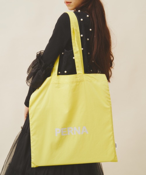 PERNA(ペルナ)の「ペルナトートバッグ(トートバッグ・レディース・イエロー/ピンク/ブルー/ブラウン/ブラック・FREE)」の5枚目の写真