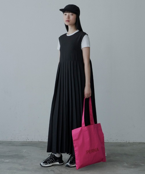 PERNA(ペルナ)の「ペルナトートバッグ(トートバッグ・レディース・イエロー/ピンク/ブルー/ブラウン/ブラック・FREE)」の7枚目の写真