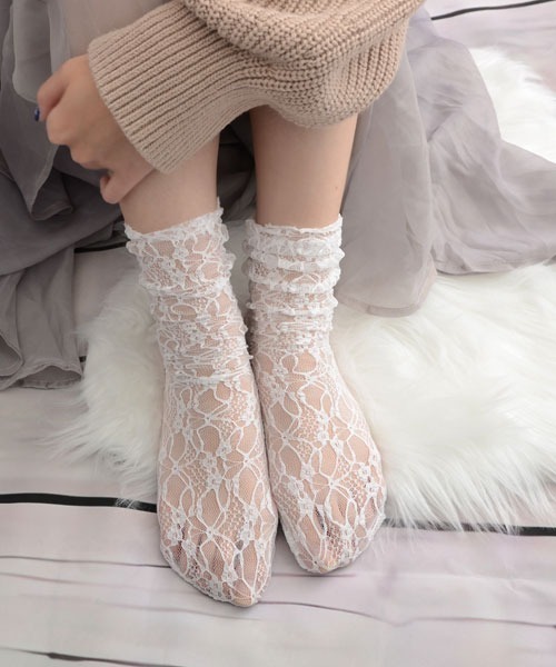 VIBGYOR Women（ヴィブジョー　ウィメン）の「【float】レース  フラワー クルー丈ソックス（ソックス/靴下・レディース・ホワイト/ブラック/アイボリー・FREE）」の13枚目の写真