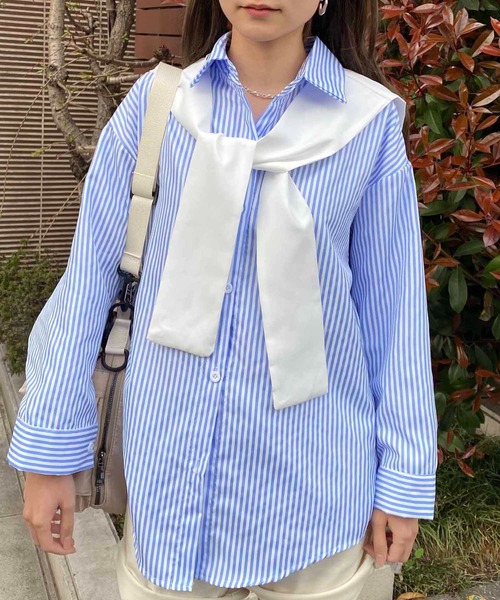 NANEA(ナネア)の「肩掛け風デザイン2wayストライプシャツ(シャツ/ブラウス・レディース・ブルー・SMALL/MEDIUM/LARGE)」の13枚目の写真
