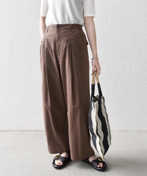 SHIPS any(シップス エニィ)の「SHIPS any:〈洗濯機可能〉ポプリン ステッチ タック パンツ(その他パンツ・レディース・オフホワイト/ブラウン・36/38)」の9枚目の写真