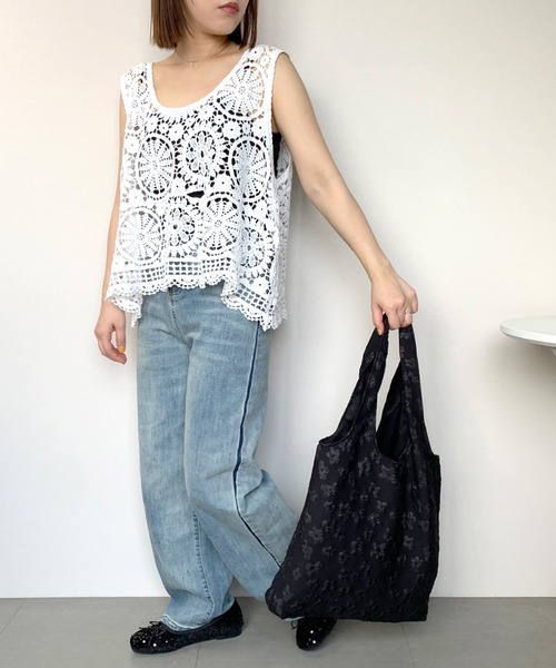 CRB(シーアールビー)の「フラワージャガードトートバッグ(トートバッグ・レディース・ベージュ/ピンク/ブラック・F)」の7枚目の写真