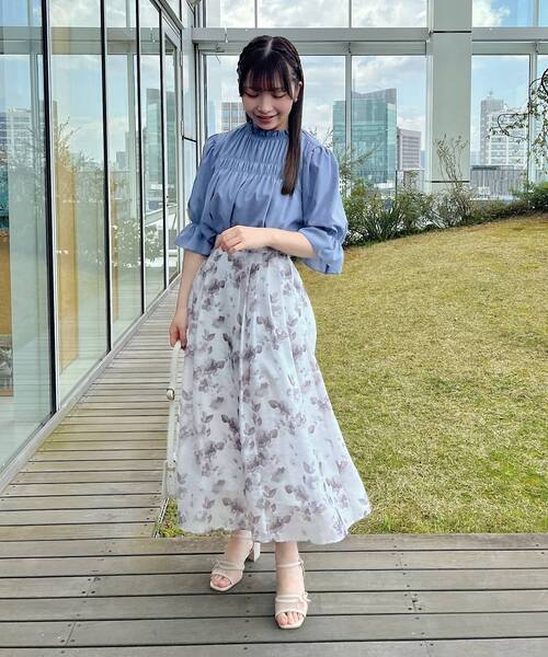 couture brooch(クチュールブローチ)の「◆【洗える】シャーリングシアーブラウス(シャツ/ブラウス・レディース・ホワイト系その他5/ライトグレー/ブラック/ブルー・40/38/42/36)」の15枚目の写真