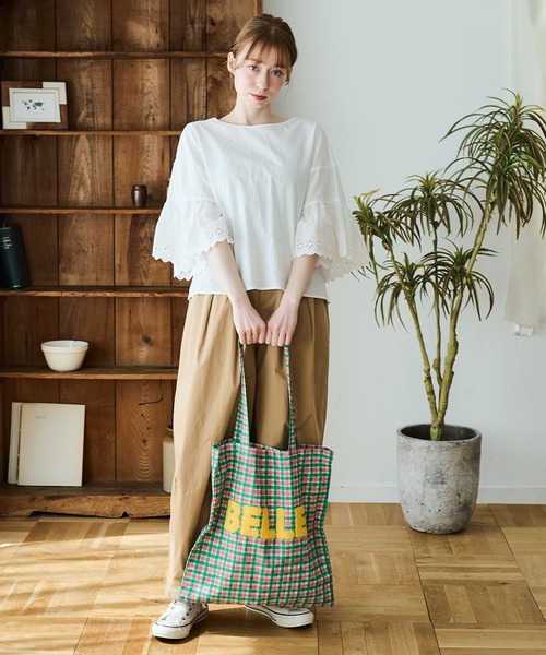 Crisp（クリスプ）の「カットワークフリルブラウス（シャツ/ブラウス・レディース・ベージュ/ホワイト/グリーン・FREE）」の13枚目の写真