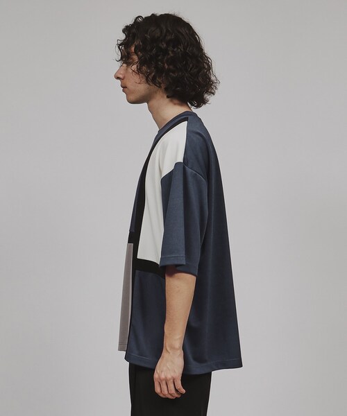 tk.TAKEO KIKUCHI（ティーケータケオキクチ）の「◆クロススイッチカットソー（Tシャツ/カットソー・メンズ・ホワイト系5/ブルー系4/ブラック系4・03/02/01）」の6枚目の写真