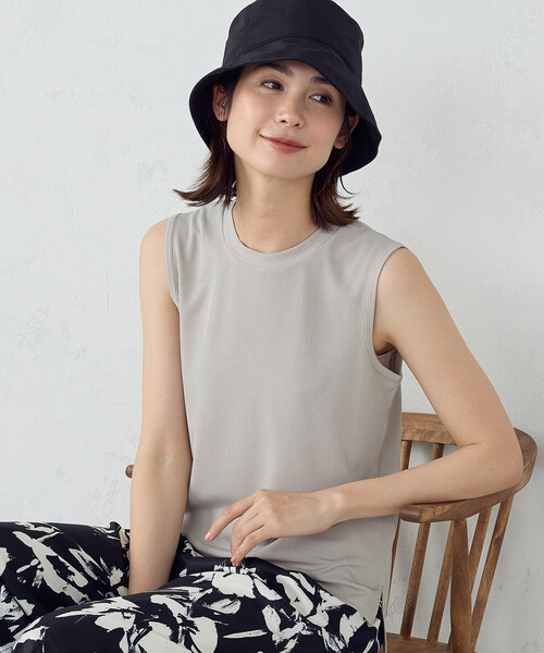 COMME CA ISM(コムサイズム)の「テレコ タンクトップ(タンクトップ・レディース・オレンジ/ブラック/ベージュ/サックスブルー・MEDIUM/LARGE)」の2枚目の写真