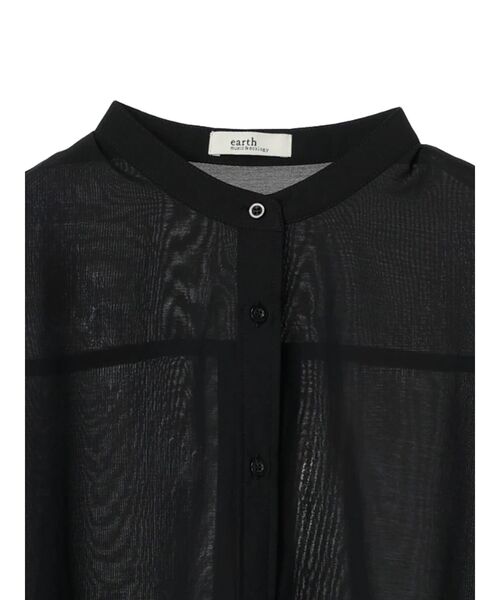 earth music&ecology(アースミュージックアンドエコロジー)の「シアーバンドカラーシャツ(シャツ/ブラウス・レディース・モカ/ブラック/ブルー/オフホワイト・FREE)」の15枚目の写真