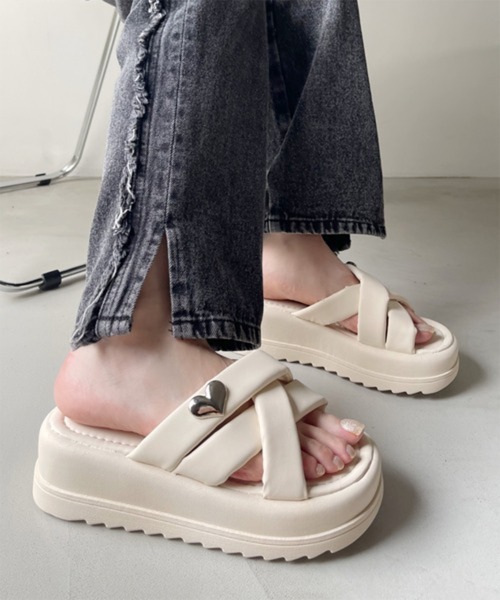 Miniministore（ミニミニストア）の「厚底 ミュールサンダル クロスベルト 夏（サンダル・レディース・アイボリー/ピンク/ブラック・24.0cm/25.0cm/22.5cm/23.5cm/24.5cm/23.0cm）」の10枚目の写真