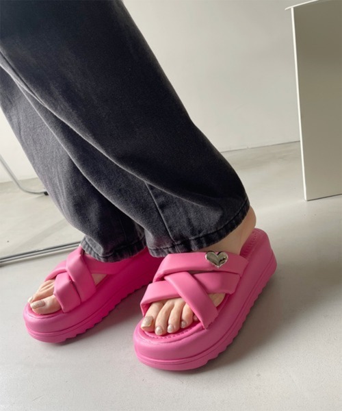 Miniministore（ミニミニストア）の「厚底 ミュールサンダル クロスベルト 夏（サンダル・レディース・アイボリー/ピンク/ブラック・24.0cm/25.0cm/22.5cm/23.5cm/24.5cm/23.0cm）」の13枚目の写真