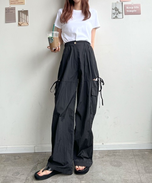 Futier land(フューティアランド)の「サイドスリットカーゴパンツ(カーゴパンツ・レディース・ブラック/ライトピンク/アイボリー/ライトブルー・FREE)」の3枚目の写真