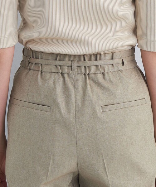 green label relaxing(グリーンレーベルリラクシング)の「スラブマット セミフレア スリット パンツ(その他パンツ・レディース・ベージュ/オフホワイト/ダークグレー・38/36)」の13枚目の写真