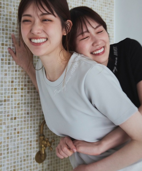 LANTINAM（ランティナム）の「【ユニセックス】ミューズTシャツ（Tシャツ/カットソー・レディース・ミント/ブラック/オフホワイト・MEDIUM/LARGE）」の4枚目の写真