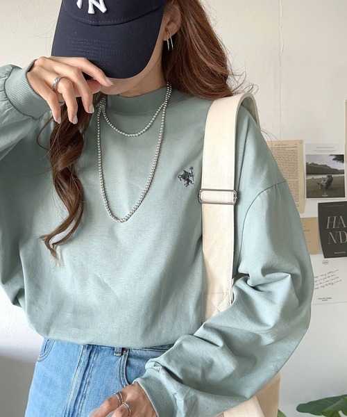 classicalelf（クラシカルエルフ）の「大人リラックススタイル。ワンポイント刺繍モックネック長袖Tシャツ（無地・ボーダー）（Tシャツ/カットソー・レディース・オートミール/ブラック系その他/ブラック/オフホワイト/ホワイト×ブラック/グリーン・X-LARGE/LARGE/MEDIUM/SMALL）」の22枚目の写真