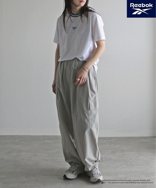 COURO(コウロ)の「【Reebok/リーボック】 ラインリブワンポイント刺繍Tシャツ(Tシャツ/カットソー・レディース・ブラック/グレー/ホワイト/ネイビー・M/L/XL)」の8枚目の写真