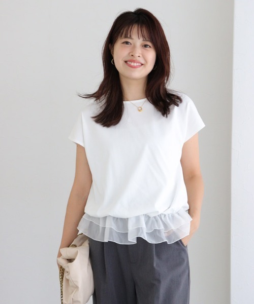 Pierrot(ピエロ)の「【イージーケア】裾フリルドッキングカットソー(Tシャツ/カットソー・レディース・オフホワイト/ブラック/グレー系その他・M/L)」の5枚目の写真