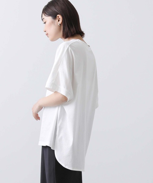 Gready Brilliant（グレディブリリアン）の「ＭＩＣＨＥＲＩ箔ロゴＴシャツ（Tシャツ/カットソー・レディース・オフホワイト/キャメル・38）」の17枚目の写真