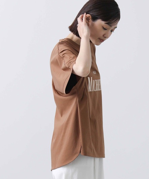 Gready Brilliant（グレディブリリアン）の「ＭＩＣＨＥＲＩ箔ロゴＴシャツ（Tシャツ/カットソー・レディース・オフホワイト/キャメル・38）」の8枚目の写真
