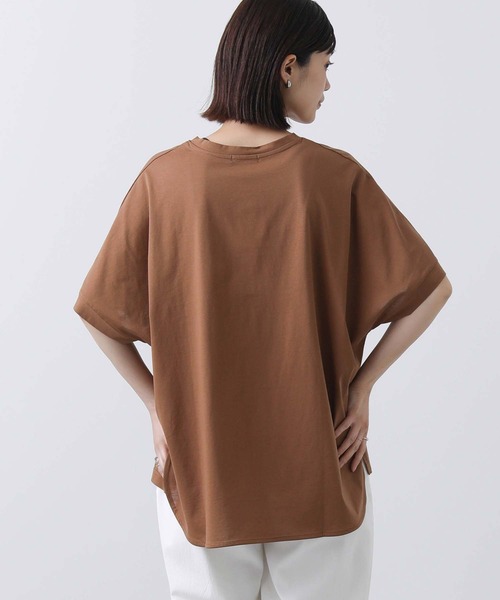 Gready Brilliant（グレディブリリアン）の「ＭＩＣＨＥＲＩ箔ロゴＴシャツ（Tシャツ/カットソー・レディース・オフホワイト/キャメル・38）」の9枚目の写真