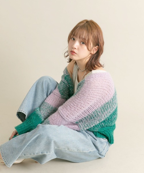 KBF（ケイビーエフ）の「『WEB/一部店舗限定』グラデーションショートカーディガン（カーディガン/ボレロ・レディース・グリーン系その他/ブルー系その他/ホワイト系その他・ONE）」の2枚目の写真