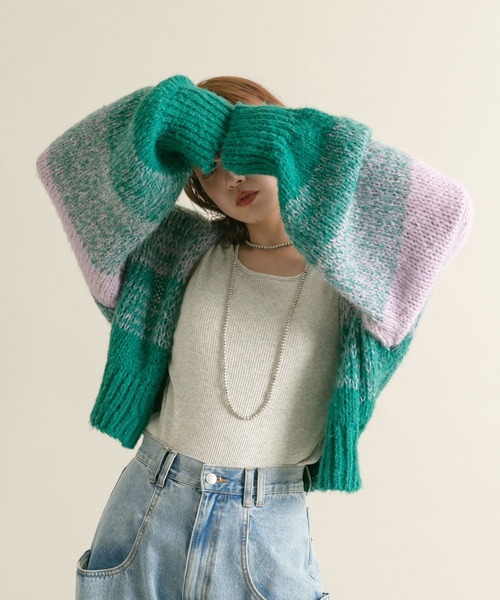 KBF（ケイビーエフ）の「『WEB/一部店舗限定』グラデーションショートカーディガン（カーディガン/ボレロ・レディース・グリーン系その他/ブルー系その他/ホワイト系その他・ONE）」の7枚目の写真