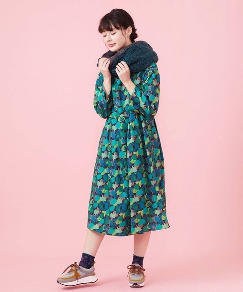 Jocomomola（ホコモモラ）の「フェイクファースヌード（ネックウォーマー/スヌード・レディース・ベージュ/チャコールグレー・40）」の7枚目の写真