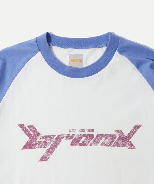 WHO'S WHO gallery(フーズフーギャラリー)の「*3サイズ展開【KOOKY'N/クーキー】BRONXヴィンテージロゴラグランロンt(Tシャツ/カットソー・レディース・ブラック/チャコールグレー/ネイビー/サックスブルー/パープル・MEDIUM/LARGE/X-LARGE)」の13枚目の写真