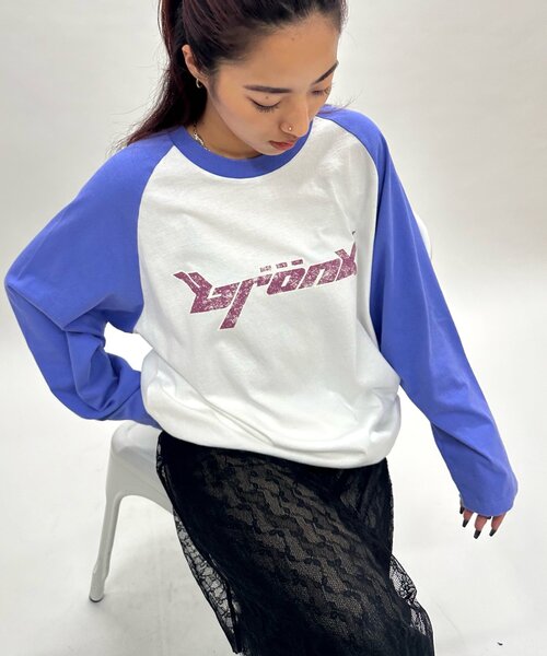 WHO'S WHO gallery(フーズフーギャラリー)の「*3サイズ展開【KOOKY'N/クーキー】BRONXヴィンテージロゴラグランロンt(Tシャツ/カットソー・レディース・ブラック/チャコールグレー/ネイビー/サックスブルー/パープル・MEDIUM/LARGE/X-LARGE)」の5枚目の写真