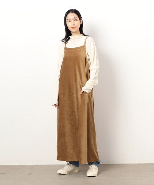 ONIGIRI（オニギリ）の「ニットコール　ジャンパースカート（ワンピース・レディース・チャコール/ベージュ・FREE）」の5枚目の写真