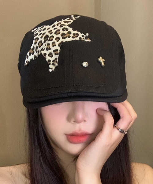 SHEENA（シーナ）の「レオパード柄スターモチーフハンチング帽（ハンチング/ベレー帽・レディース・ブラック・M）」の15枚目の写真