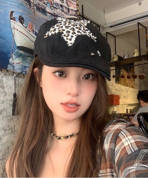 SHEENA（シーナ）の「レオパード柄スターモチーフハンチング帽（ハンチング/ベレー帽・レディース・ブラック・M）」の22枚目の写真
