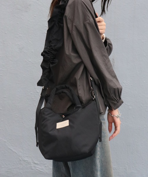 SPRUCE（スプルース）の「<SPRUCE/スプルス>ラホール2WAYトート（トートバッグ・レディース・ベージュ/ブラック/アイボリー・ONE SIZE）」の4枚目の写真